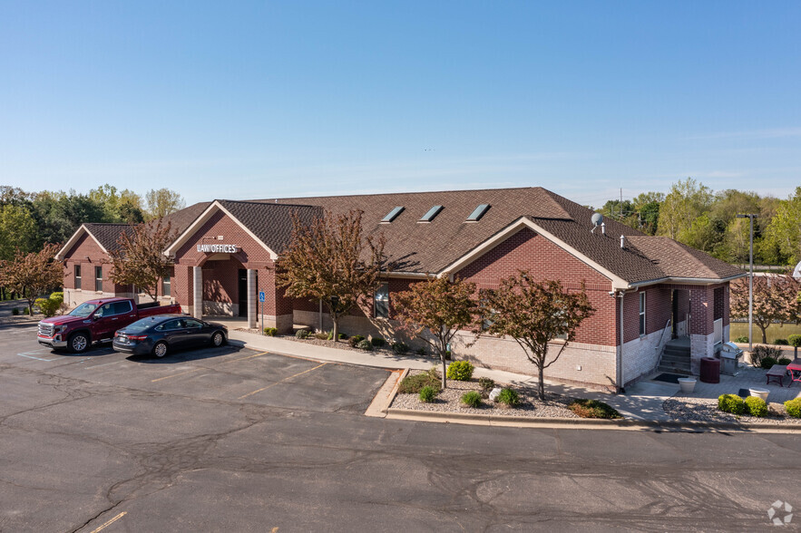 Grand River Annex Office Park - Brighton, MI for Sale | LoopNet