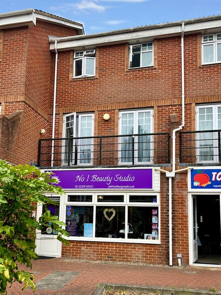 9-11 Pirelli Way, Eastleigh for sale - Building Photo - Image 1 of 1