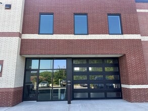 514 Lansdowne Rd, Fredericksburg, VA for lease Interior Photo- Image 1 of 4