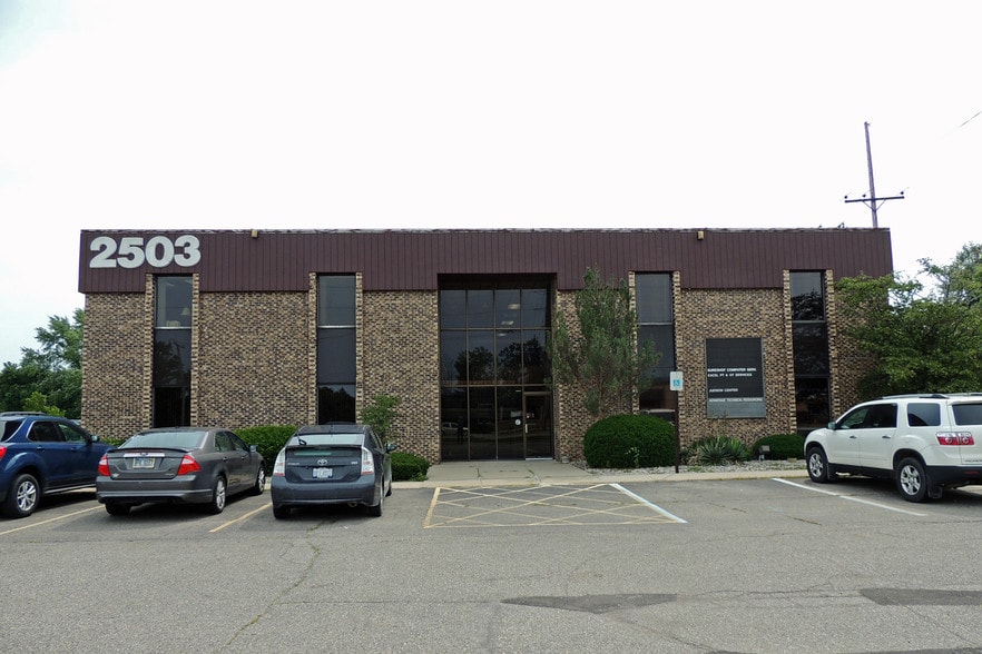 2503 S Linden Rd, Flint, MI for sale - Primary Photo - Image 1 of 1