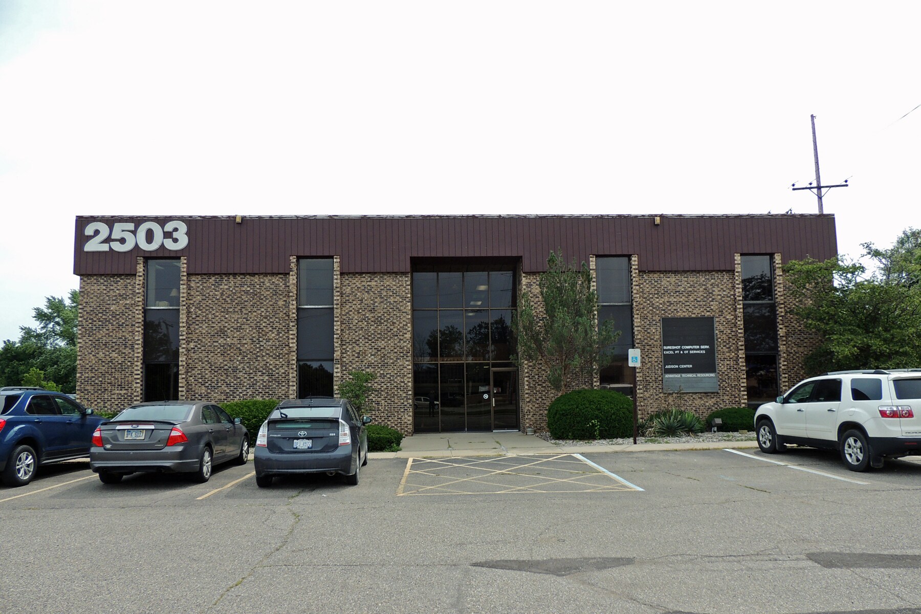 2503 S Linden Rd, Flint, MI for sale Primary Photo- Image 1 of 1