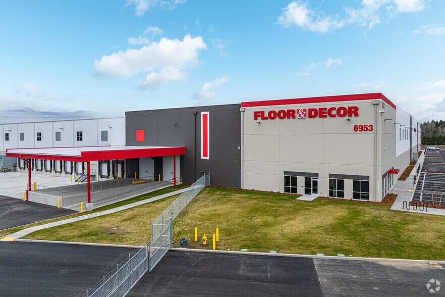 17819 Canyon Rd E, Puyallup, WA for lease - Building Photo - Image 3 of 9