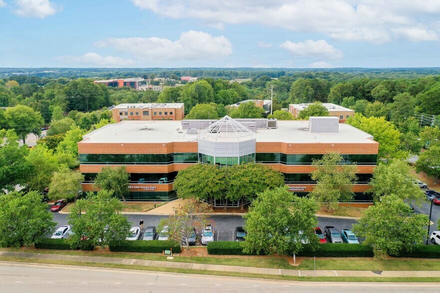 2605 Blue Ridge Rd, Raleigh, NC for lease - Building Photo - Image 3 of 16