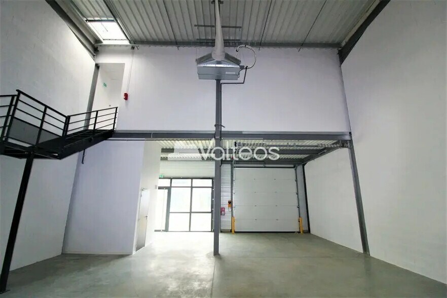 Flex in Toulouse for lease - Interior Photo - Image 3 of 10