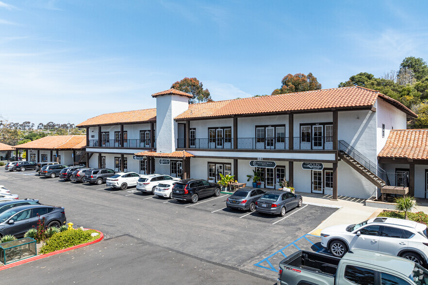 681 Encinitas Blvd, Encinitas, CA for lease - Building Photo - Image 1 of 20