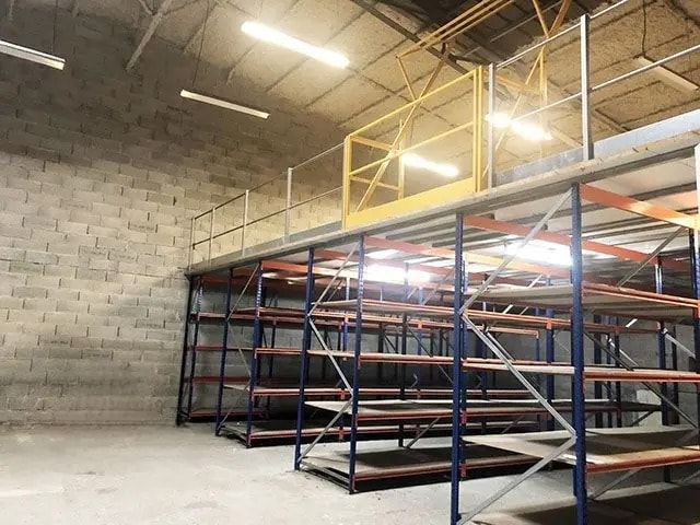 Industrial in Toulouse for lease - Interior Photo - Image 3 of 7