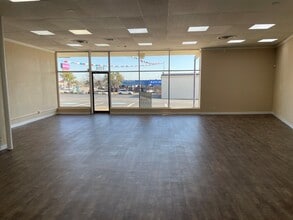 5330 Wedgmont Circle, Fort Worth, TX for lease Interior Photo- Image 2 of 7