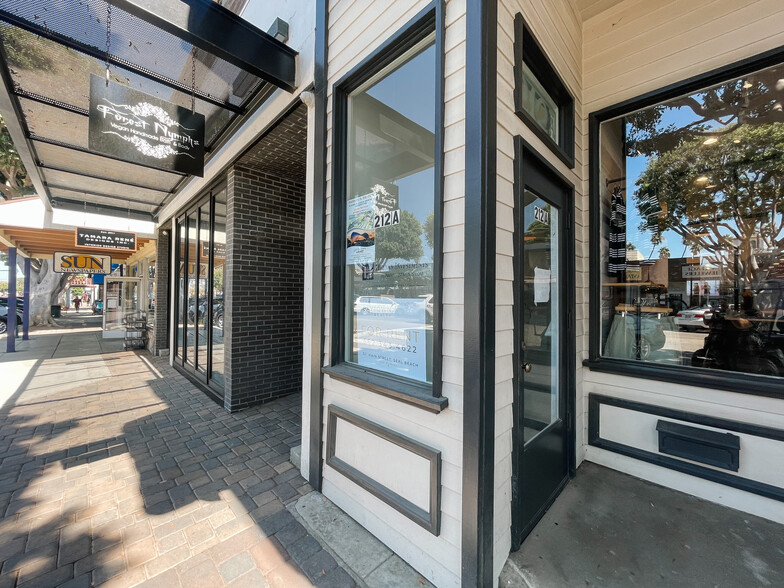 212 Main St, Seal Beach, CA for lease - Building Photo - Image 2 of 18