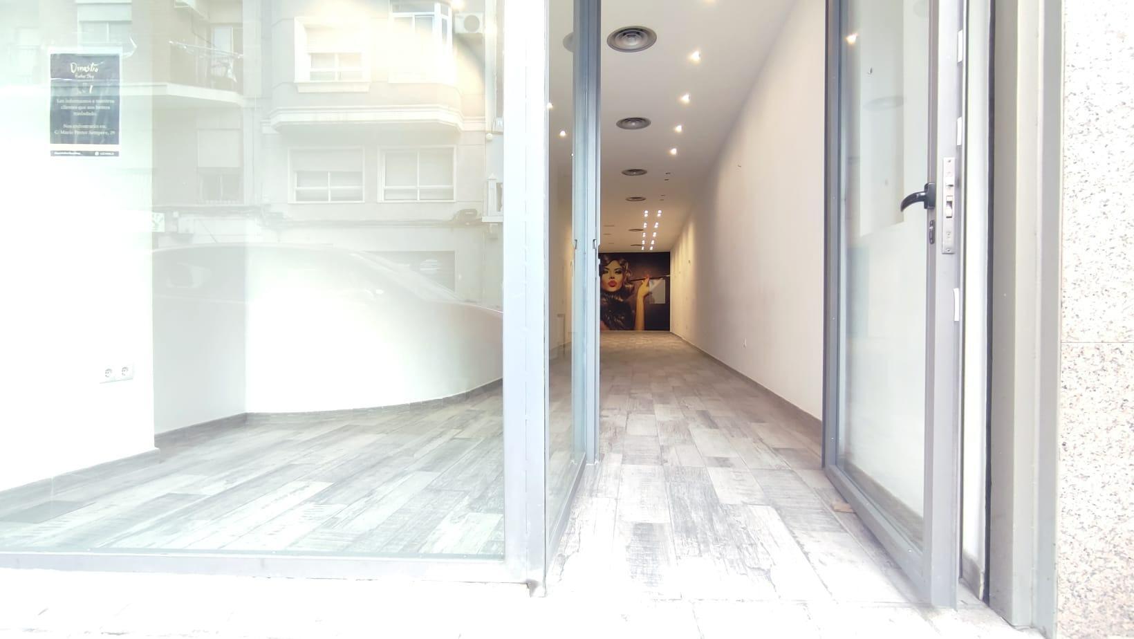 Retail in Elche, Alicante for lease Interior Photo- Image 1 of 15