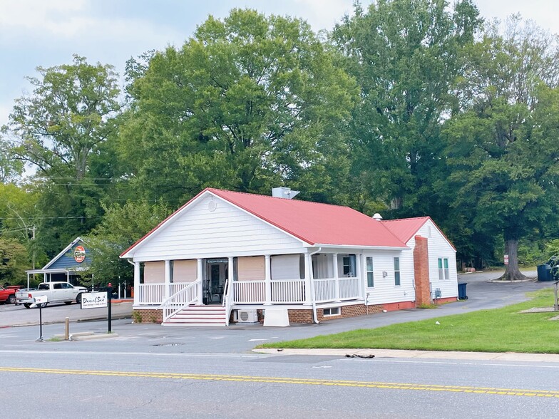 20822 N Main St, Cornelius, NC for sale - Building Photo - Image 1 of 1