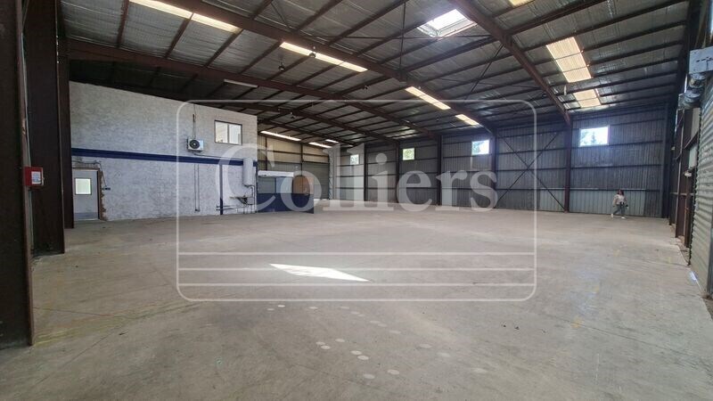 Flex in Velaux for lease - Interior Photo - Image 2 of 7