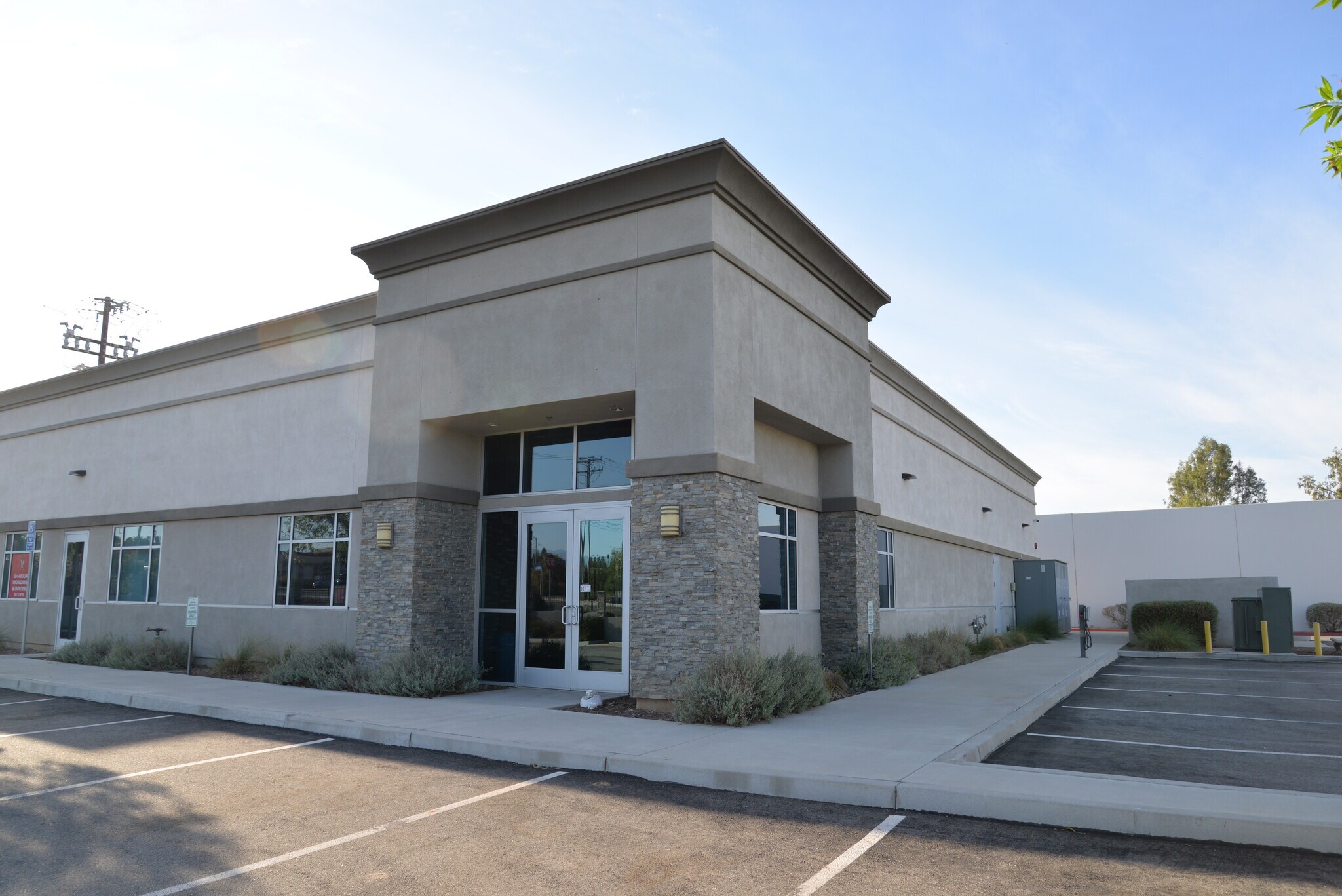 22085 Commerce Way, Grand Terrace, CA for lease Building Photo- Image 1 of 9