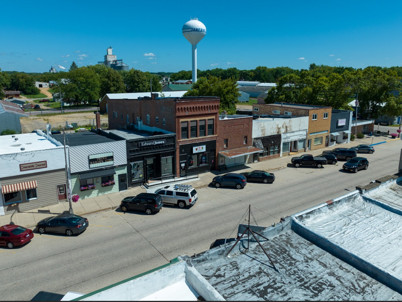 121 Main Street, Janesville, MN for lease - Building Photo - Image 1 of 2