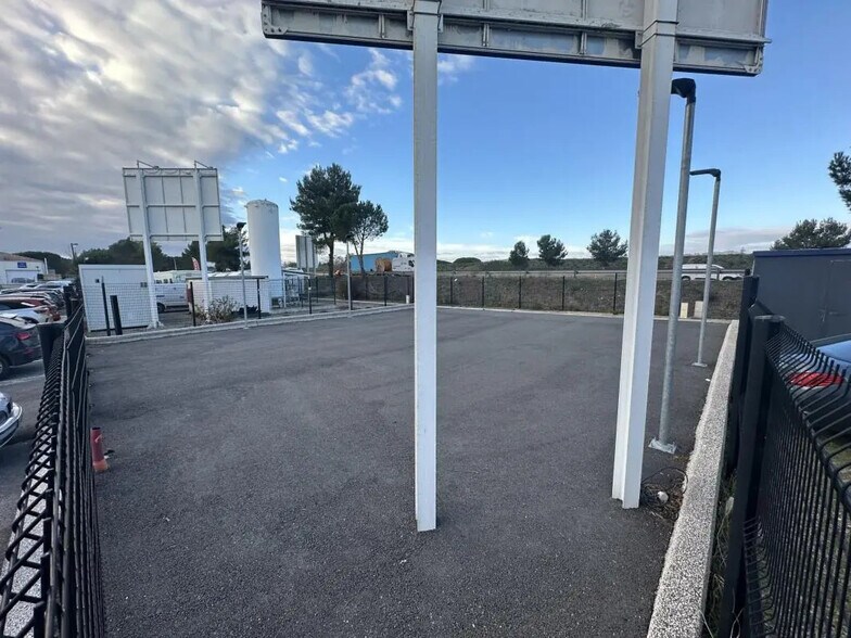 Land in Puget-sur-Argens for lease - Building Photo - Image 2 of 3