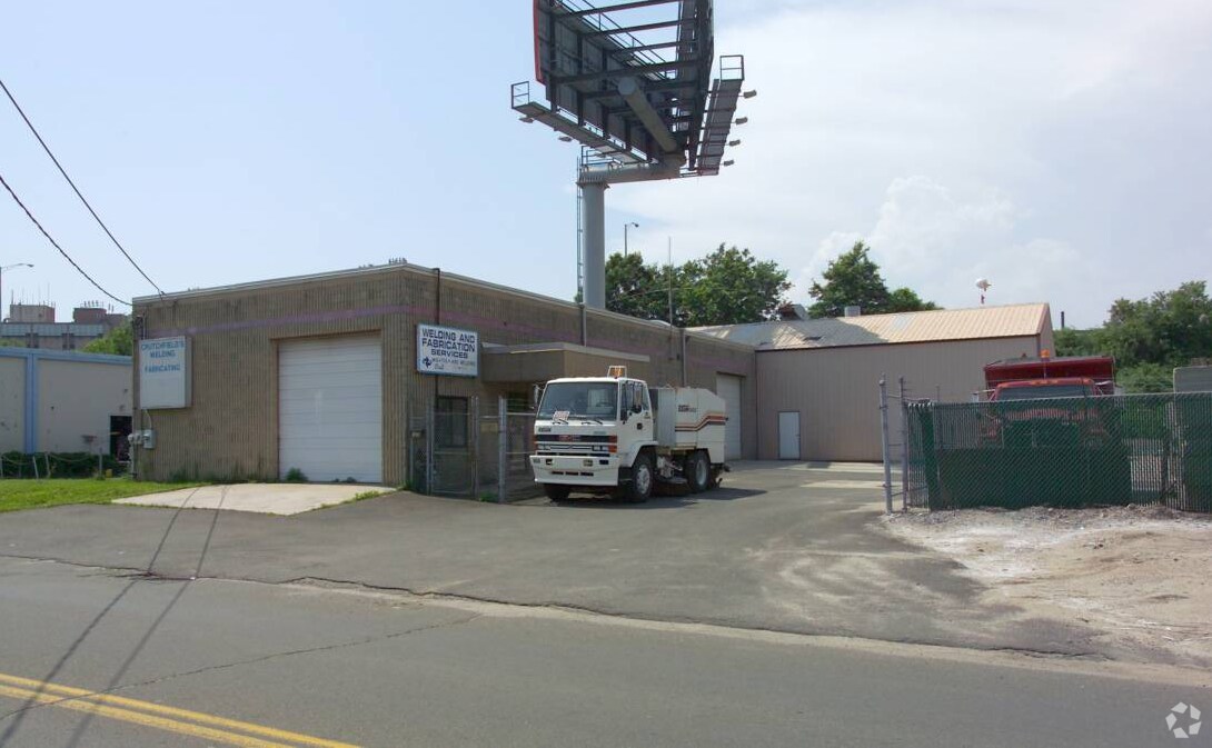 165 Frontage Rd, West Haven, CT for sale Primary Photo- Image 1 of 1