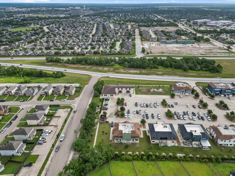 3012 Barron Rd, College Station, TX for lease - Building Photo - Image 2 of 21