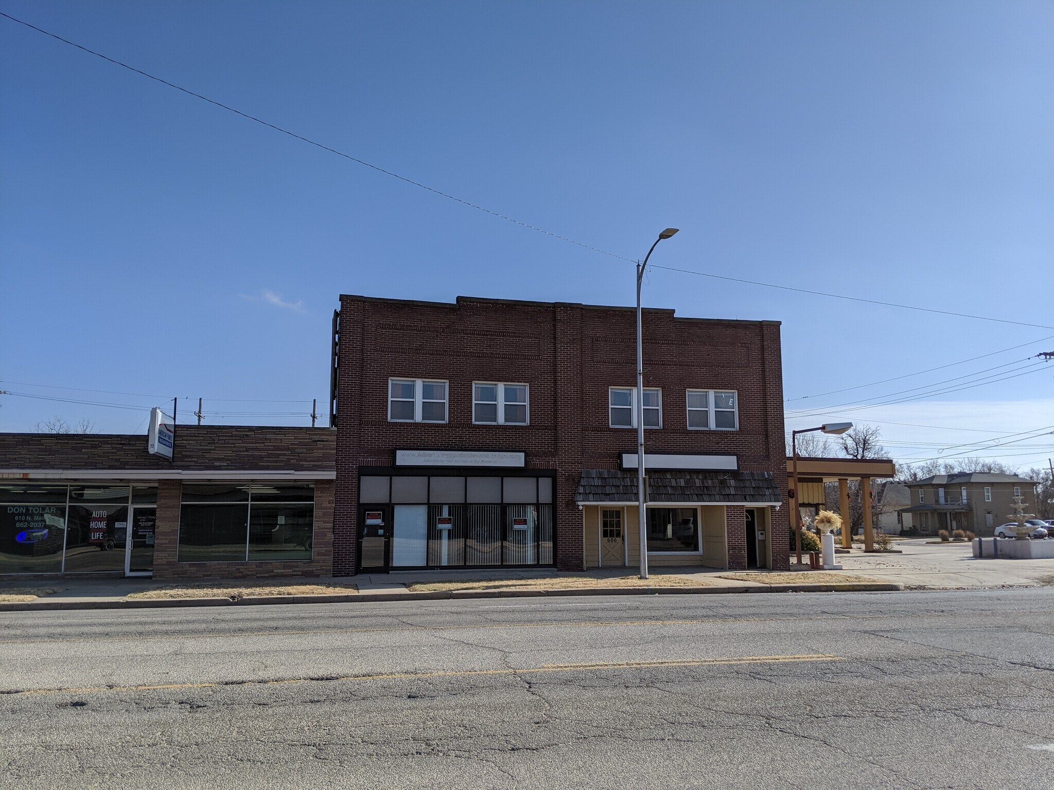 608 N Main St, Hutchinson, KS for sale Primary Photo- Image 1 of 1