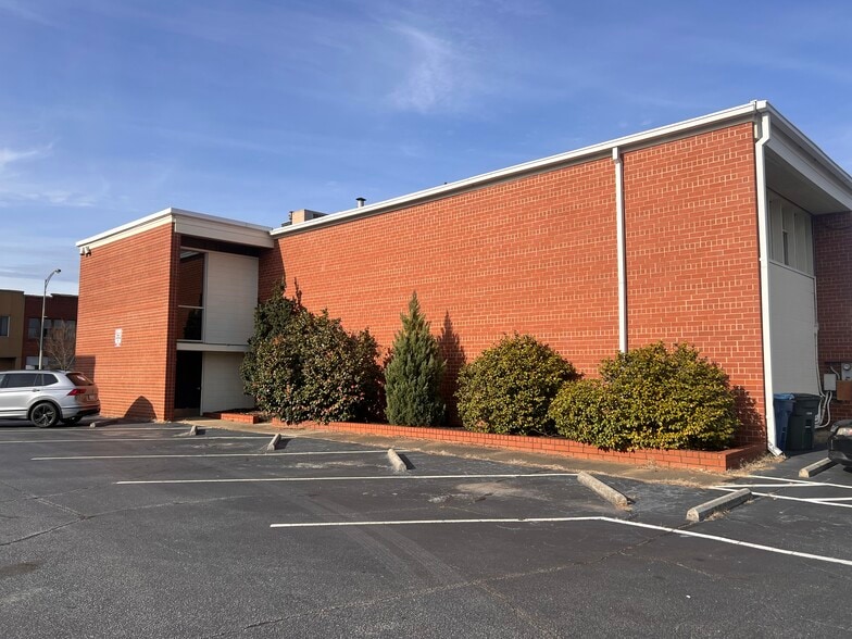 309 N Main St, Salisbury, NC for sale - Building Photo - Image 3 of 43