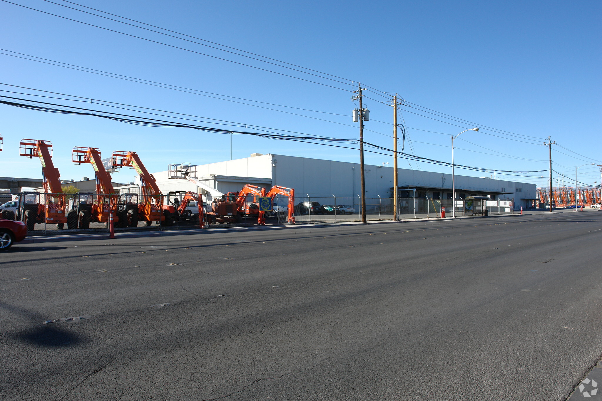 1415 W Bonanza Rd, Las Vegas, NV for lease Primary Photo- Image 1 of 6