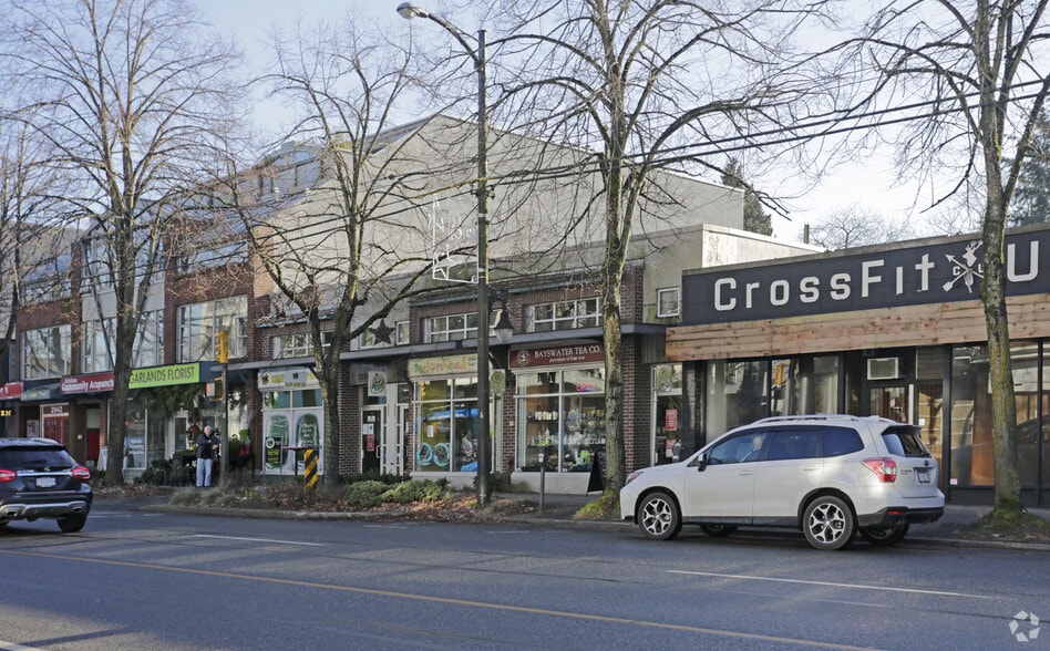 2958 W Broadway, Vancouver, BC for sale - Primary Photo - Image 1 of 9
