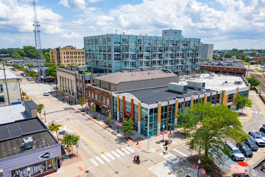 117 W 4th St, Royal Oak, MI for sale - Building Photo - Image 1 of 3