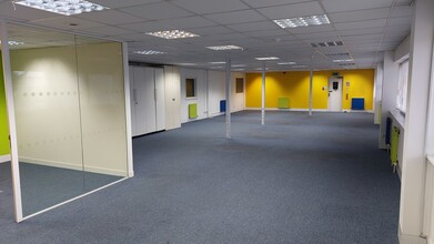 Marsh Way, Rainham for lease Interior Photo- Image 2 of 3