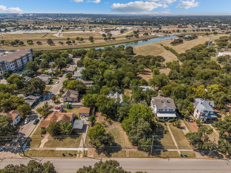 1005 Samuels Ave, Fort Worth, TX for sale - Aerial - Image 2 of 10