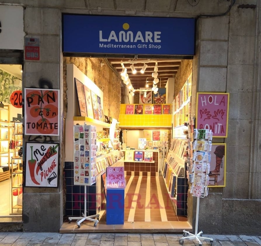 Retail in Barcelona, Barcelona for lease Interior Photo- Image 1 of 1