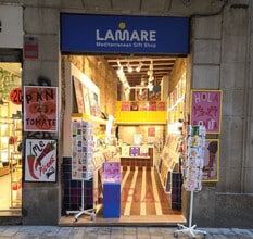 Retail in Barcelona, Barcelona for lease Interior Photo- Image 1 of 1