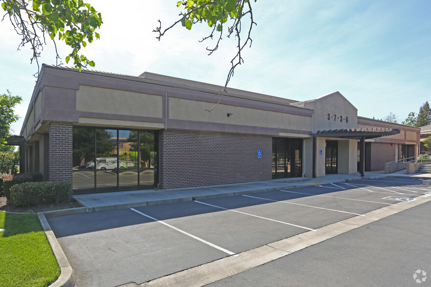 3736 Atherton Rd, Rocklin, CA for lease - Building Photo - Image 2 of 3