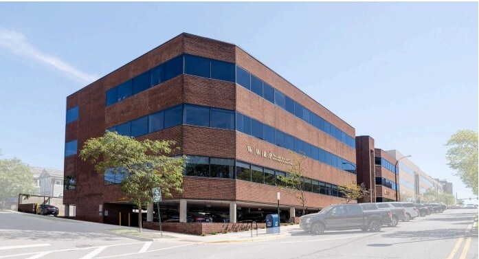 380 N Old Woodward Ave, Birmingham, MI for lease - Building Photo - Image 2 of 4