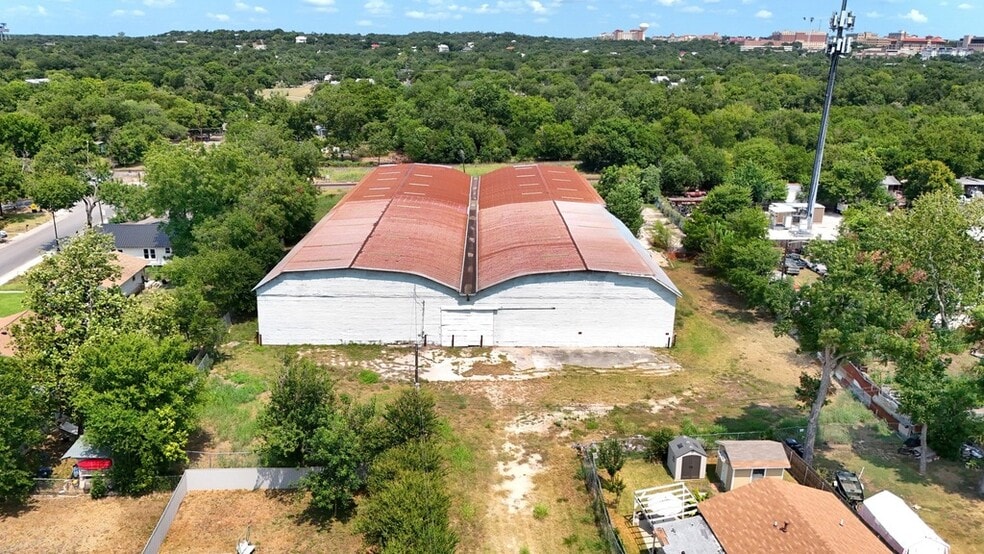312 Camacho St, San Marcos, TX for sale - Building Photo - Image 3 of 13