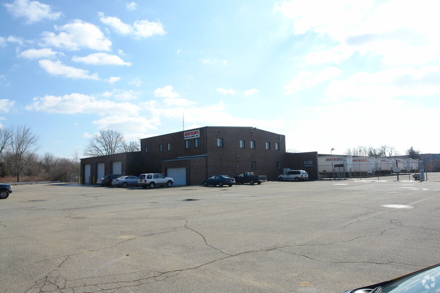 484 West St, West Bridgewater, MA for lease - Building Photo - Image 2 of 7