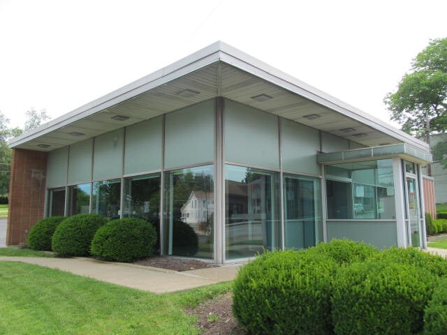 102 E State St, Pleasantville, PA for sale Primary Photo- Image 1 of 1