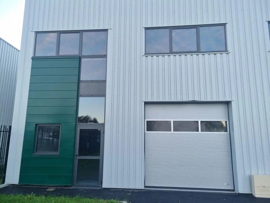 Industrial in La Chapelle-sur-Erdre for sale Building Photo- Image 1 of 5