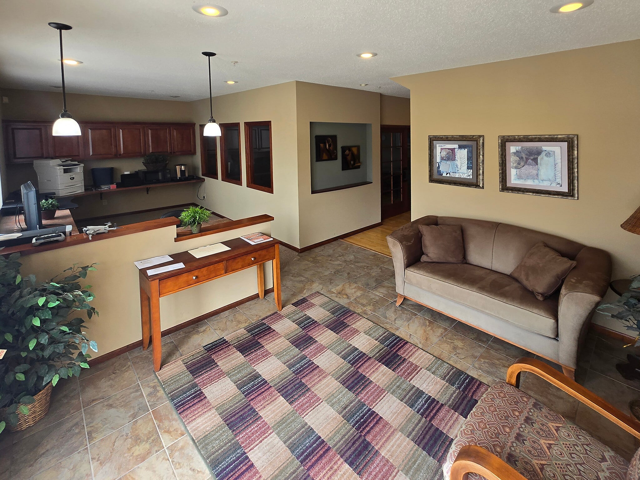 11330-11334 86th Ave N, Maple Grove, MN for lease Interior Photo- Image 1 of 10