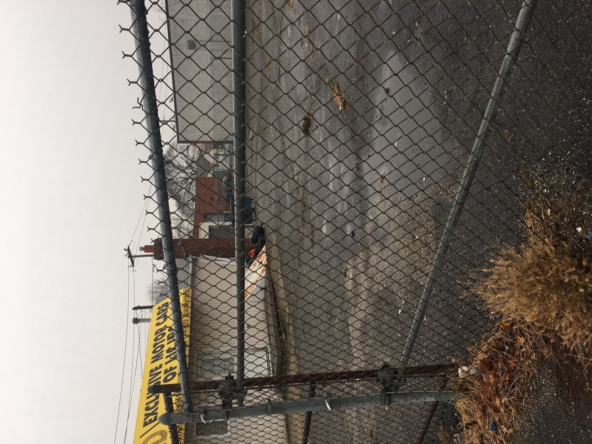 801 Montauk Hwy, Copiague, NY 11726