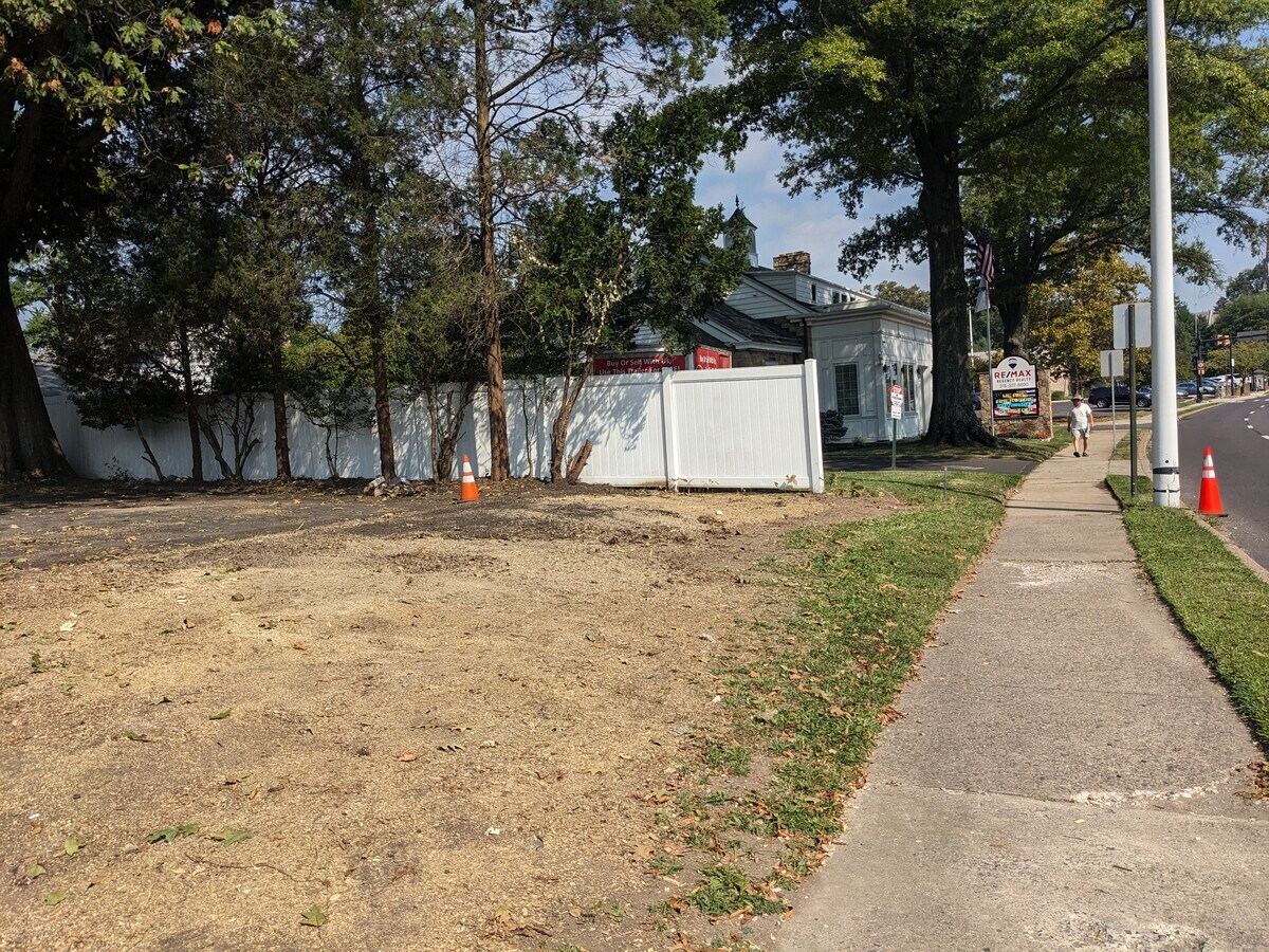 1000 Old York Rd, Abington, PA 19001 Also available 3.5k/m Residential House Rent