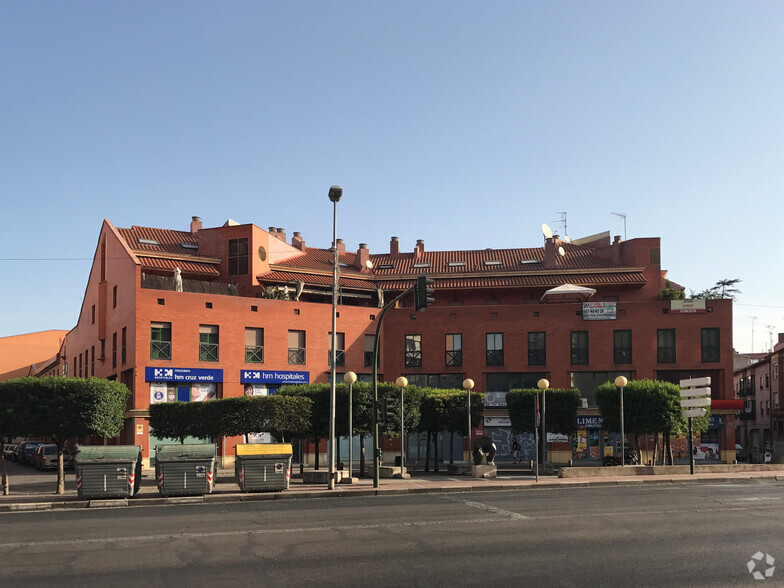 Calle Don Juan i, I 30, Alcalá De Henares, Madrid for lease - Primary Photo - Image 1 of 2