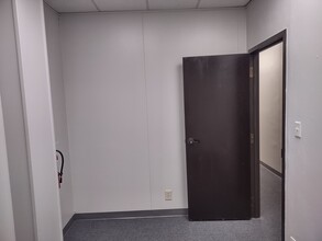 1800 Teague Dr, Sherman, TX for lease Interior Photo- Image 2 of 3