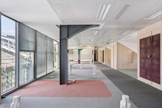 16-18 Rue Du Quatre Septembre, Paris for lease Building Photo- Image 1 of 7