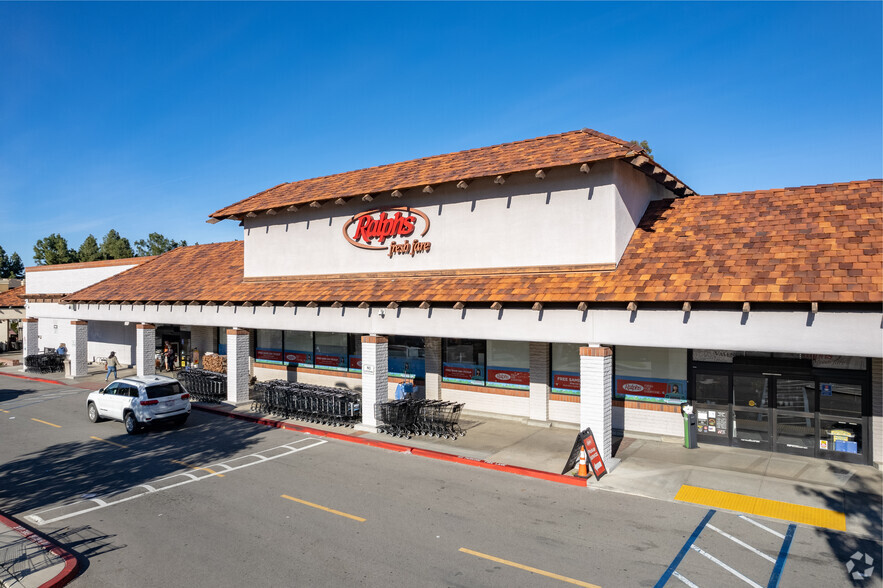 25830-25960 McBean Pky, Valencia, CA for lease - Building Photo - Image 2 of 17