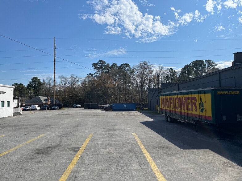1902 Staley Ave, Savannah, GA for lease - Building Photo - Image 2 of 5