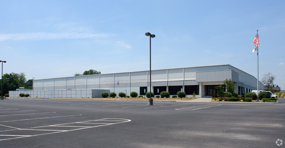 380 Bonham Rd, Bristol, VA for sale - Primary Photo - Image 1 of 1