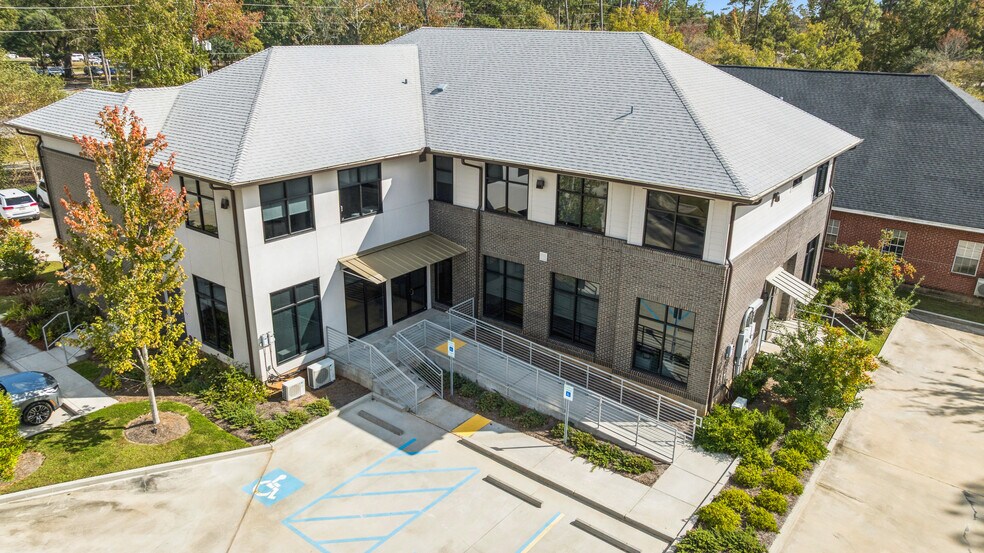 1540 W Causeway Approach, Mandeville, LA for sale - Building Photo - Image 3 of 6