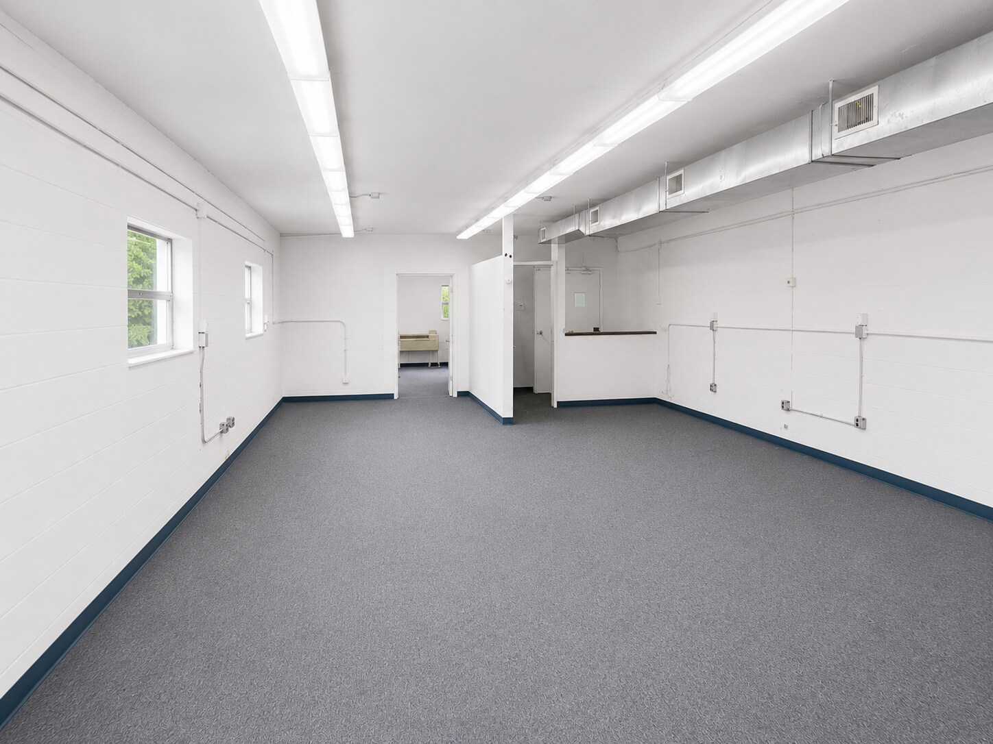 8998 Route 18, Old Bridge, NJ for lease Interior Photo- Image 1 of 3