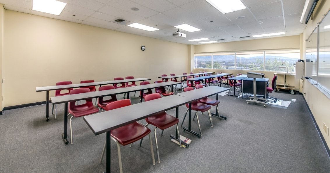 1529 E Palmdale Blvd, Palmdale, CA for sale Interior Photo- Image 1 of 4