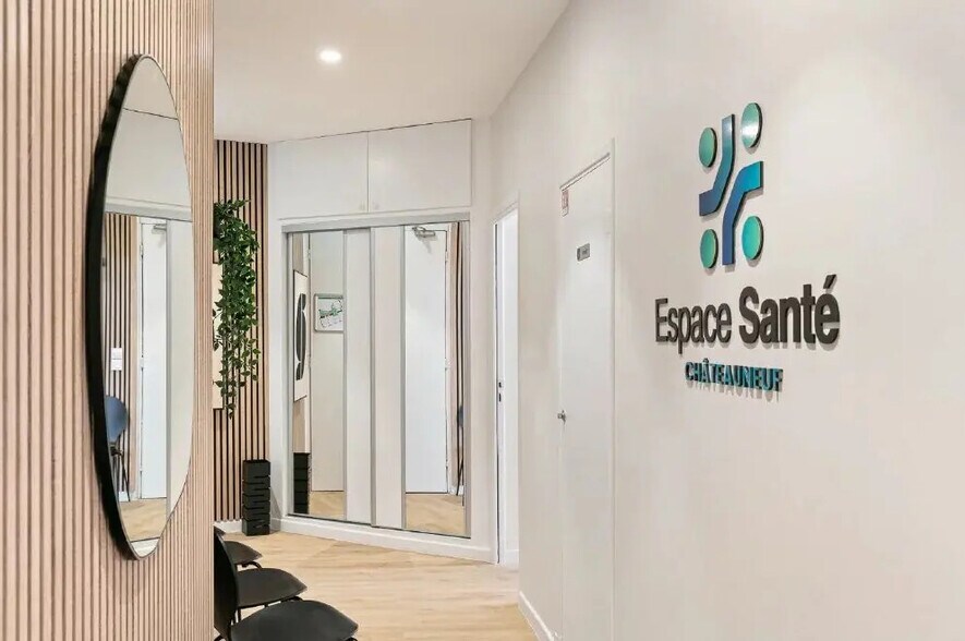 Office in Nice for lease - Interior Photo - Image 1 of 4