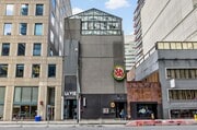 224-226 Richmond St W, Toronto ON - Convenience Store