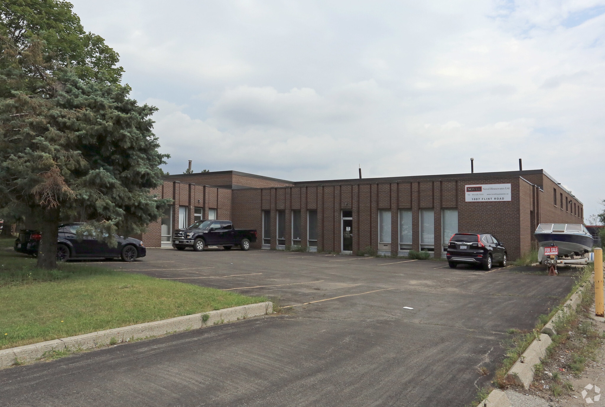 1001-1007 Flint Rd, Toronto, ON for lease Primary Photo- Image 1 of 3
